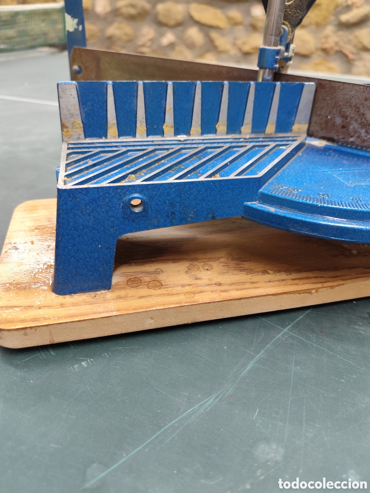 Otros objetos de arte: Ingletadora manual con base de mader - Foto 5