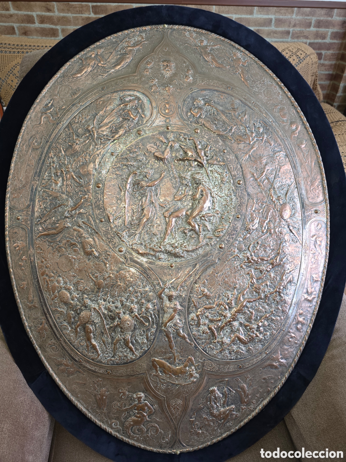 Otros objetos de arte: ESCUDO PLATEADO DE ELKINGTON - Foto 1