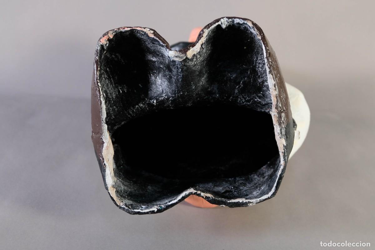 Otros objetos de arte: FIGURA DE CHEF EN CART&Oacute;N PIEDRA - Foto 7