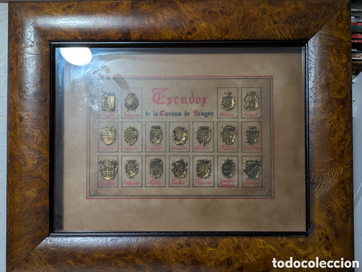 Otros objetos de arte: Cuadro con escudos de Arag&oacute;n, marco ra&iacute;z nogal - Foto 5