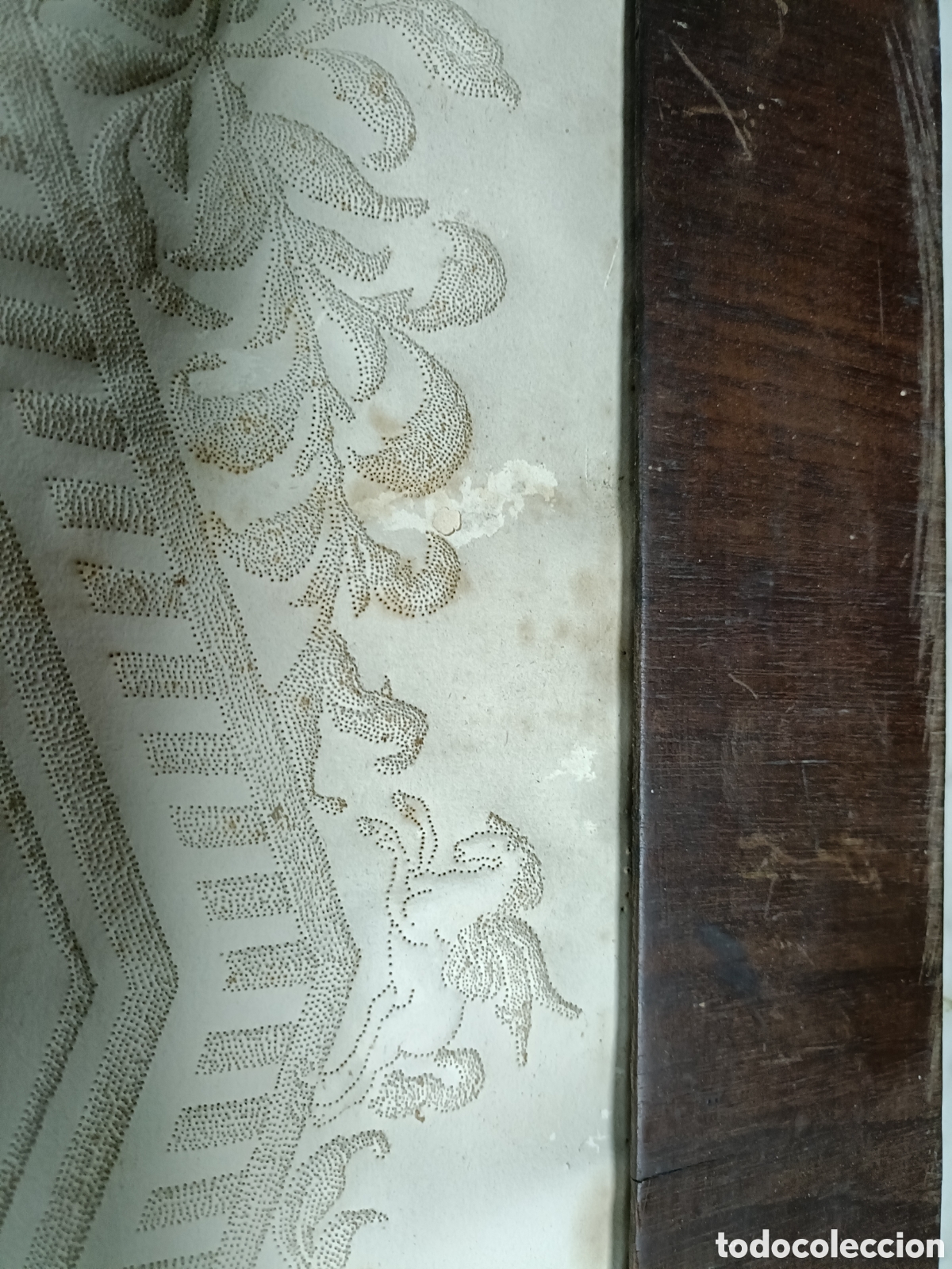Otros objetos de arte: Papel punzonado antiguo en marco de madera - Foto 7