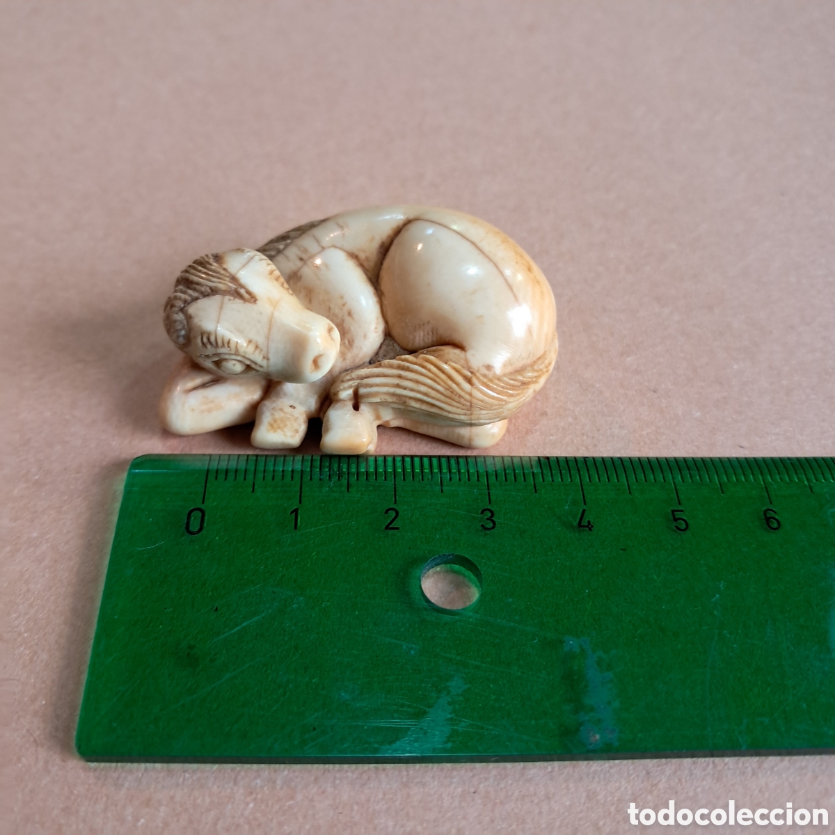 Otros objetos de arte: Netsuke tallado en marfil - Foto 5