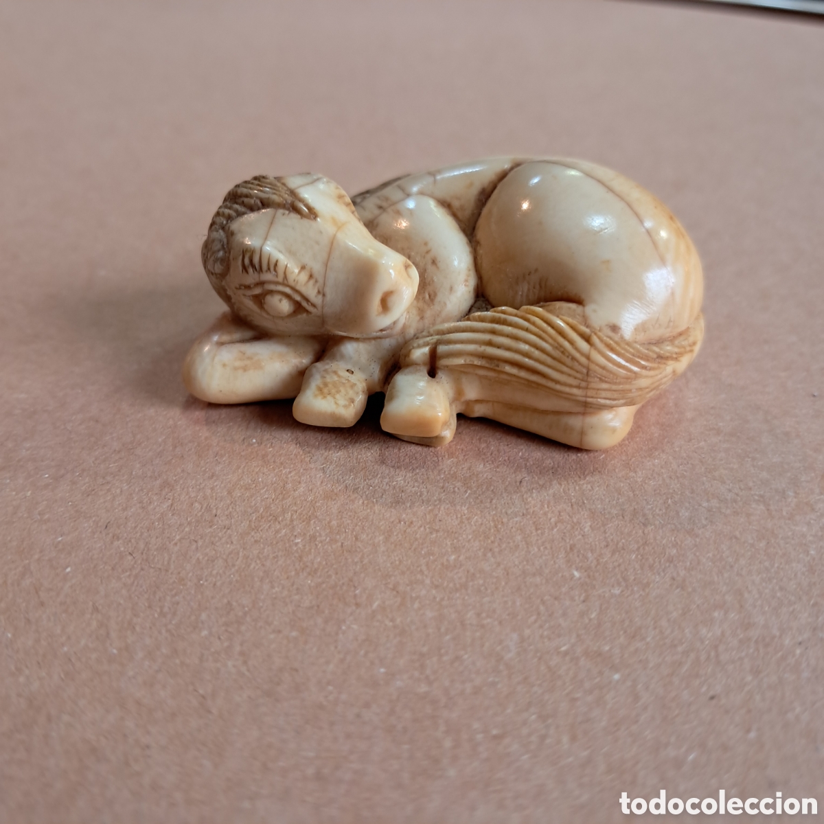 Otros objetos de arte: Netsuke tallado en marfil - Foto 1