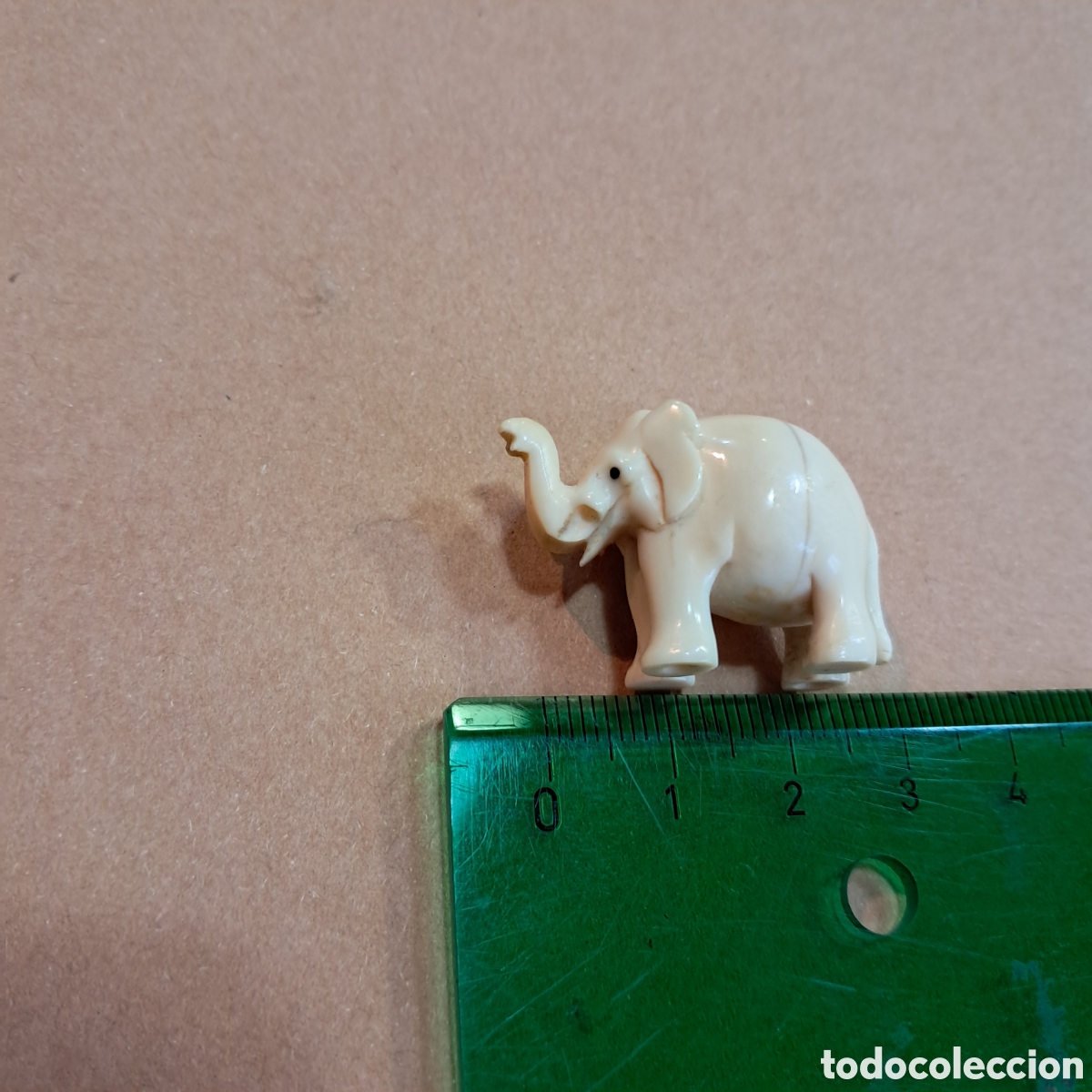 Otros objetos de arte: Netsuke elefante tallado en marfil - Foto 4