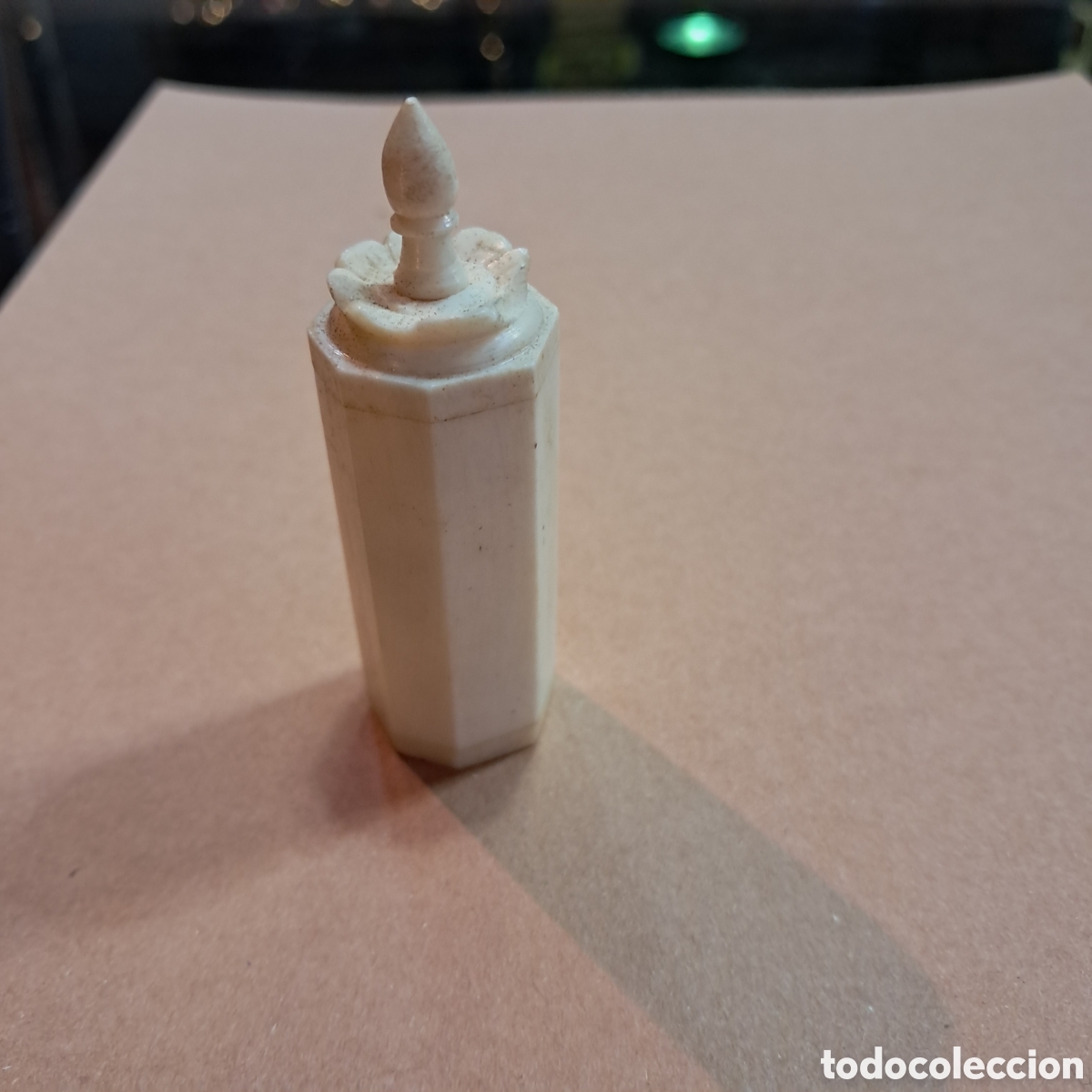 Otros objetos de arte: Recipiente chino tallado en marfil para perfume - Foto 1