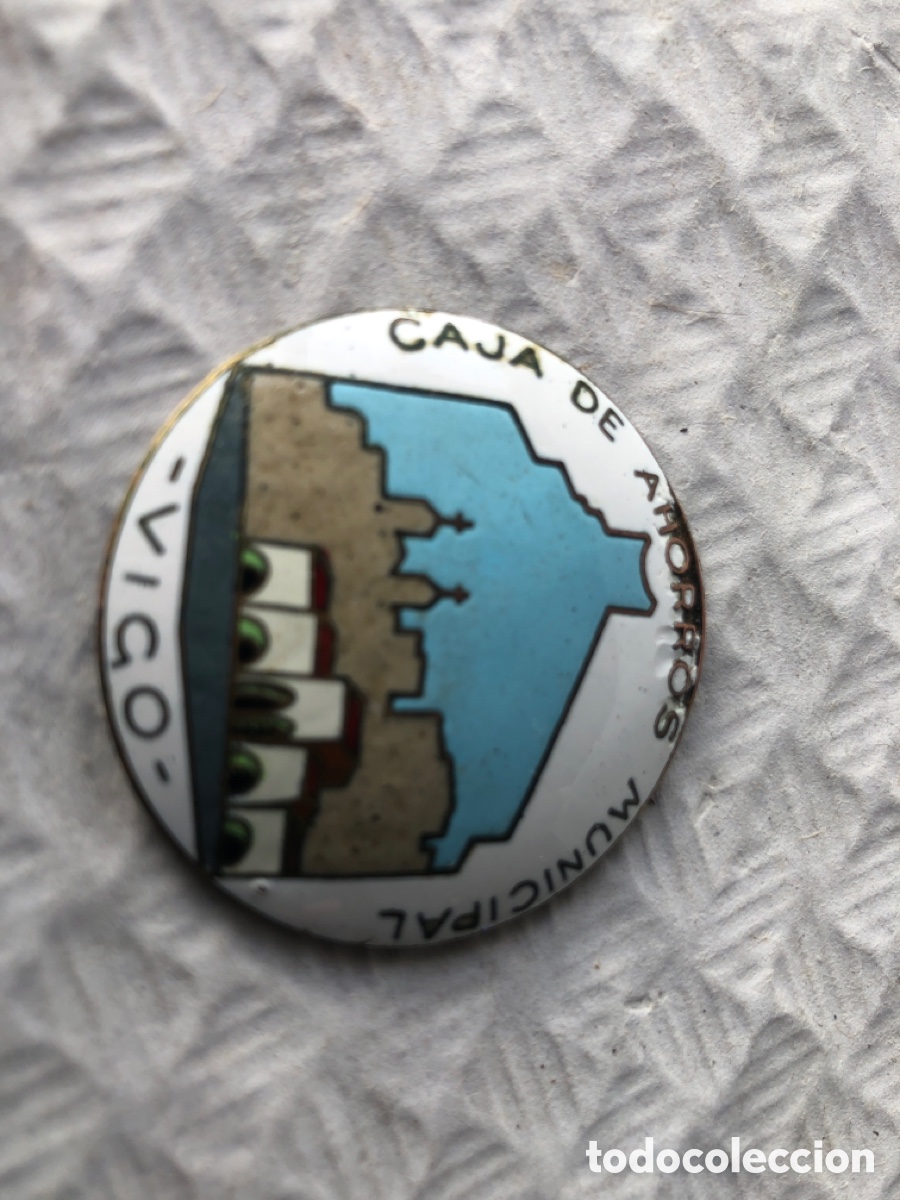 Otros Objetos de Arte: Antiguo esmalte Caja de Ahorros Municipal de Vigo Hermanos Hernandez ?