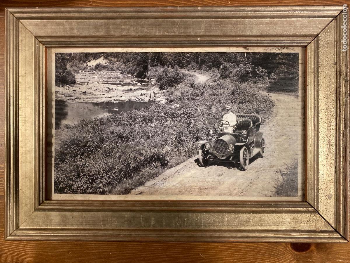 Otros Objetos de Arte: Fotograf&iacute;a coche antiguo 1910 Marco de madera con dorados