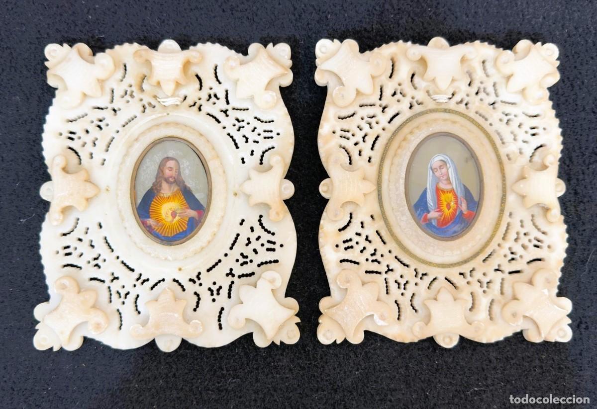 Otros Objetos de Arte: Par de cuadros religiosos antiguos marco de alabastro pintados al reverso de vidrio .S.XIX