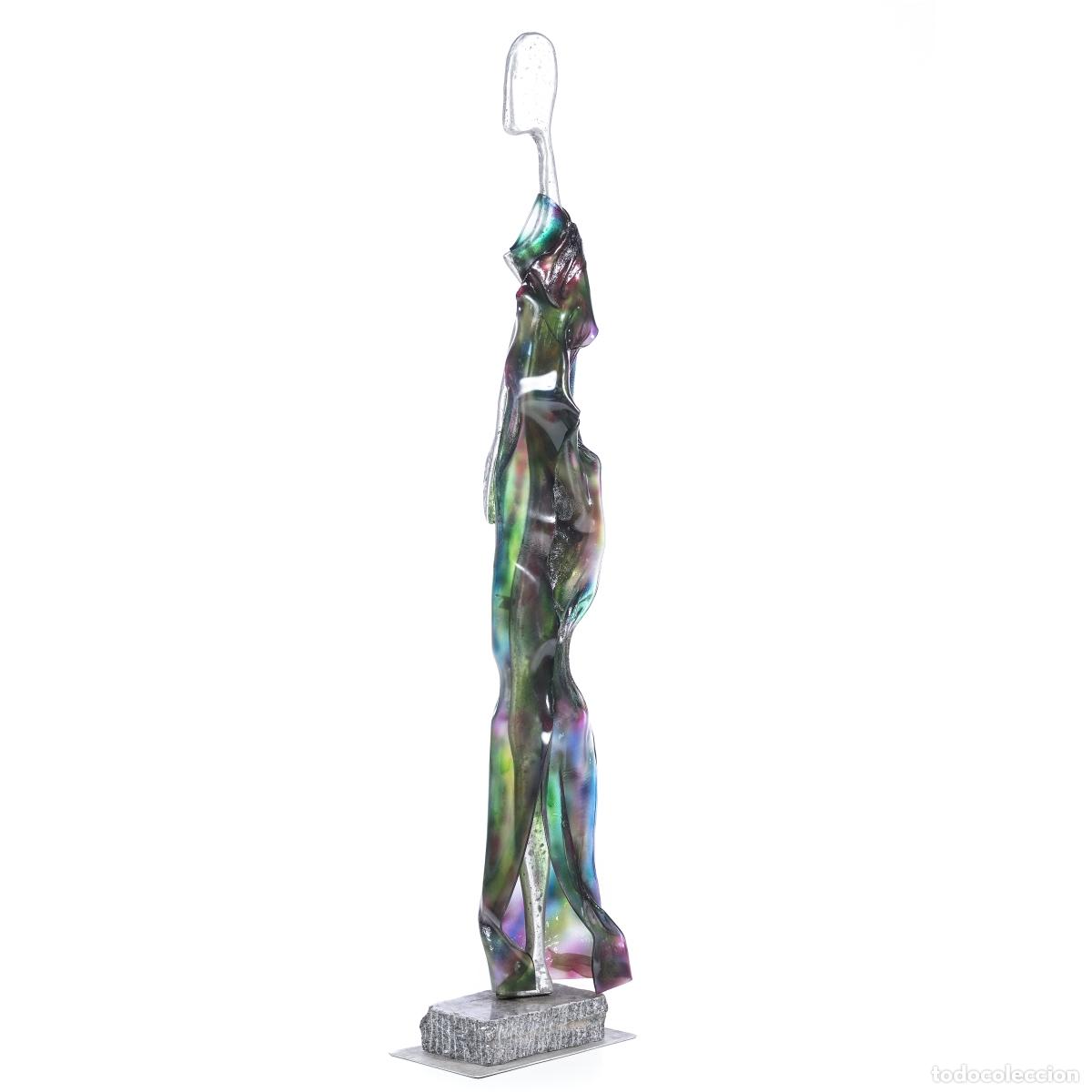 Other art objects: Escultura - Augusto T&oacute;mas (firmado)