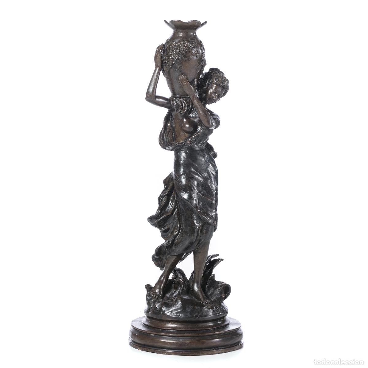 Andere Kunstgegenst&auml;nde: Escultura - Figura femenina sosteniendo una jarra - Siglo XIX