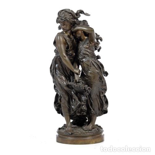 Andere Kunstgegenst&auml;nde: Escultura - Jeunes filles au panier de flores - Auguste Moreau (firmado)