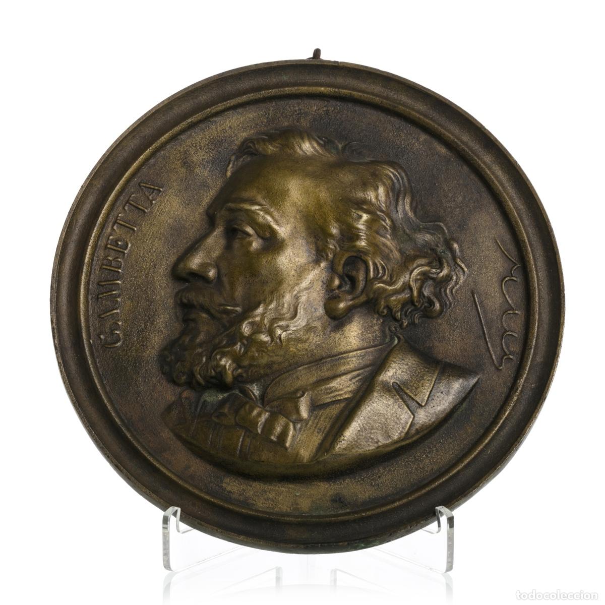 Andere Kunstgegenst&auml;nde: Escultura - Medall&oacute;n de bronce - L&eacute;on Gambetta (firmado)