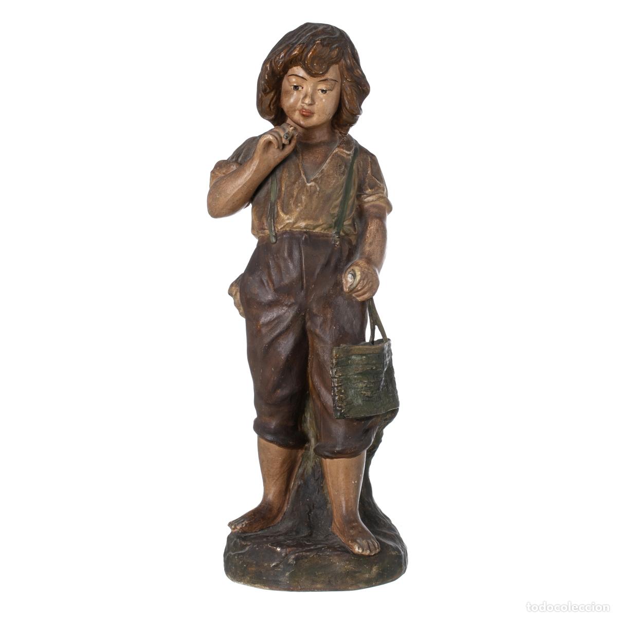 Other art objects: Escultura - Ni&ntilde;o fumando - Siglo XIX