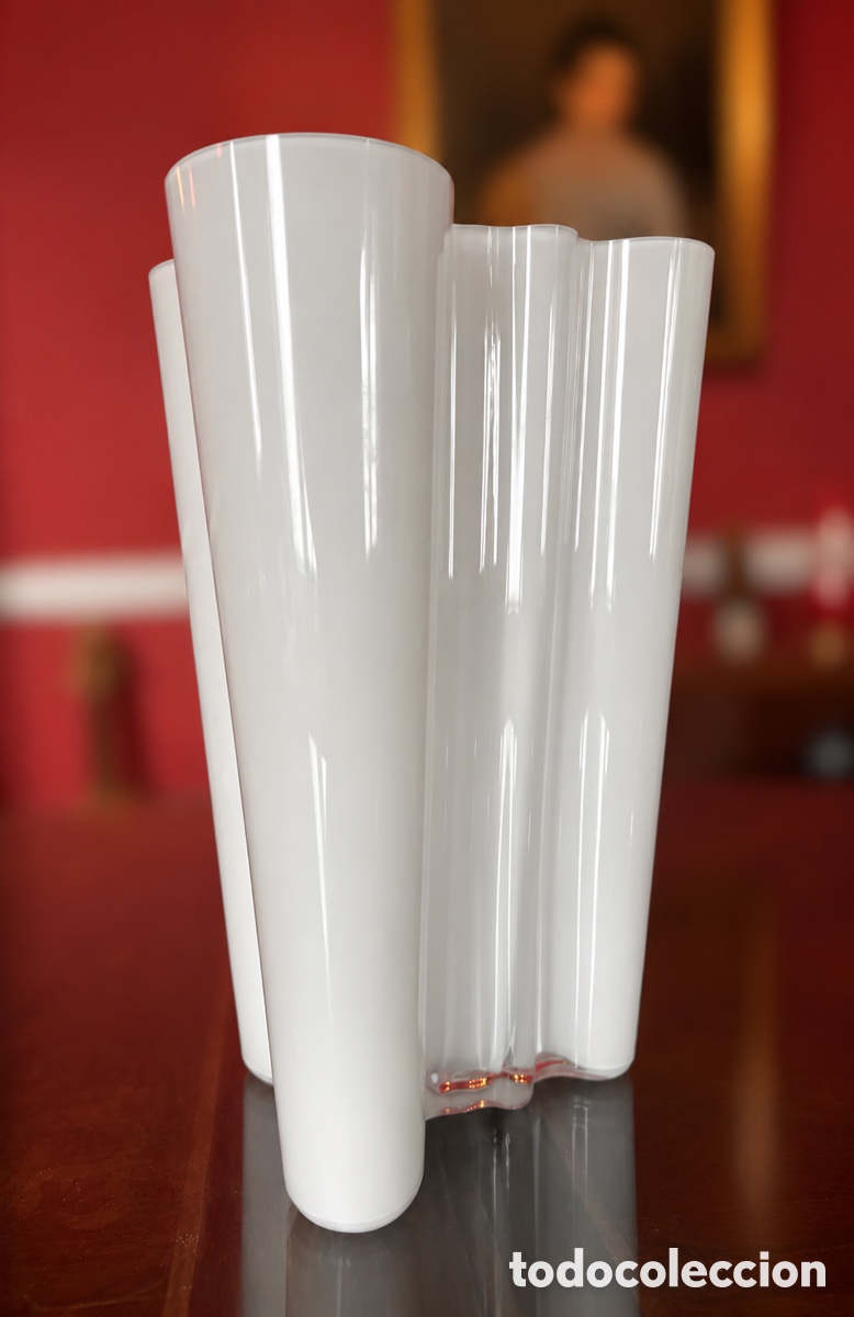Otros Objetos de Arte: Iittala / Alvar Aalto Vase 251 mm blanco &ndash; NUEVO