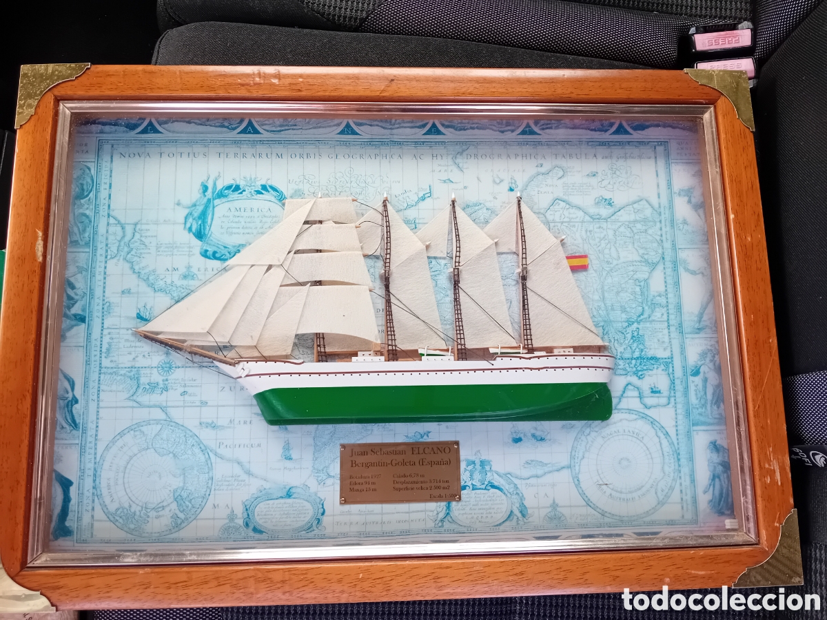 Otros Objetos de Arte: PRECIOSO BARCO JUAN SEBASTI&Aacute;N ELCANO ESCALA 1:500 ENMARCADO CON CAJA CRISTAL