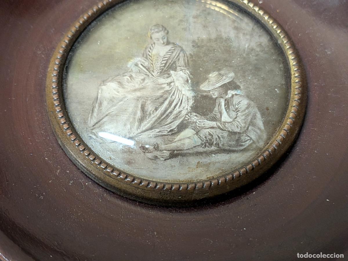 Otros objetos de arte: ANTIGUO CUADRO DE BAQUELITA - Foto 2