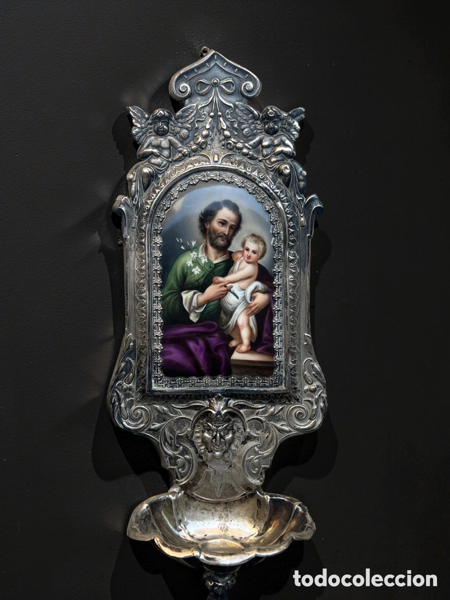 Otros Objetos de Arte: BENDITERA DE PLATA CON ESMALTE DE SAN JOS&Eacute; CON NI&Ntilde;O (SIGLO XIX)