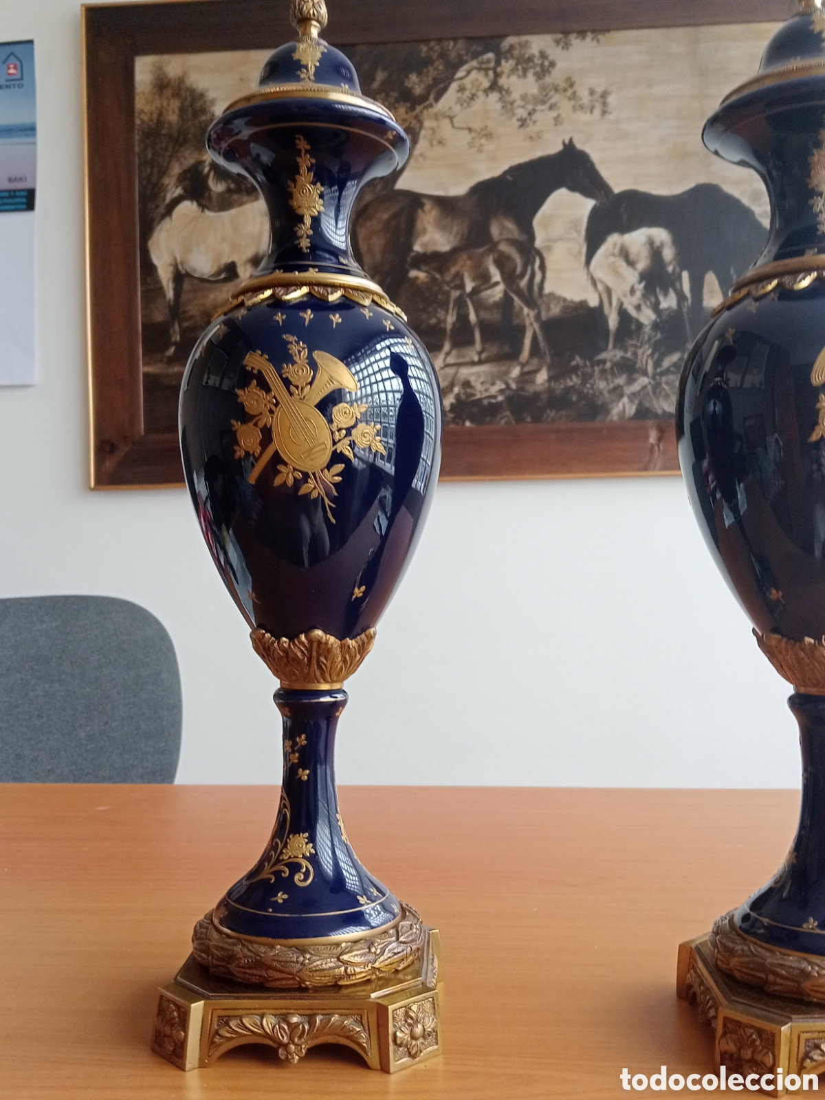 Otros objetos de arte: Jarrones tipo Sevres - Foto 3