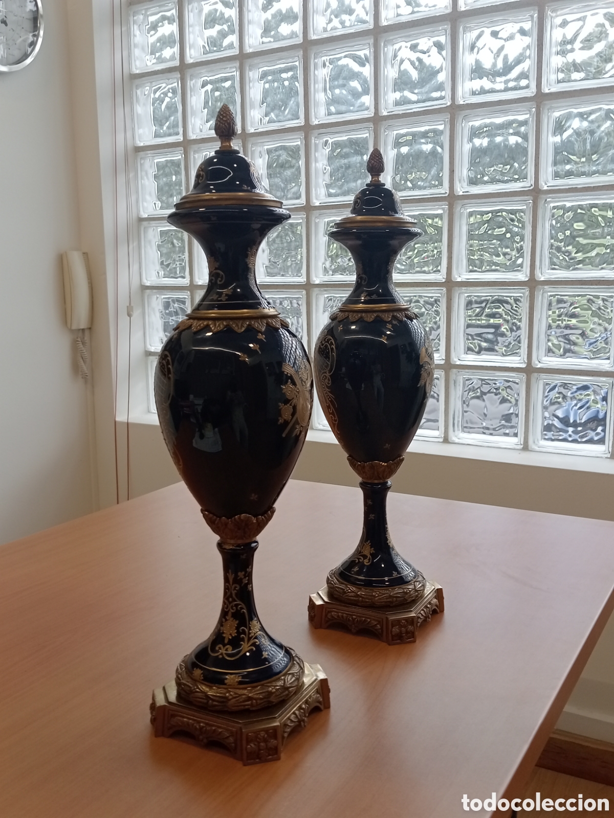 Otros objetos de arte: Jarrones tipo Sevres - Foto 4