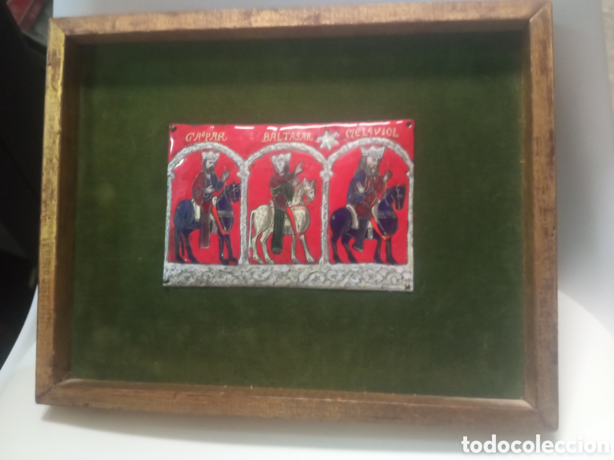 Otros objetos de arte: Antiguo esmalte de los Reyes Magos, mide 29,5x23,5 cm y el esmalte 15x10 cm
