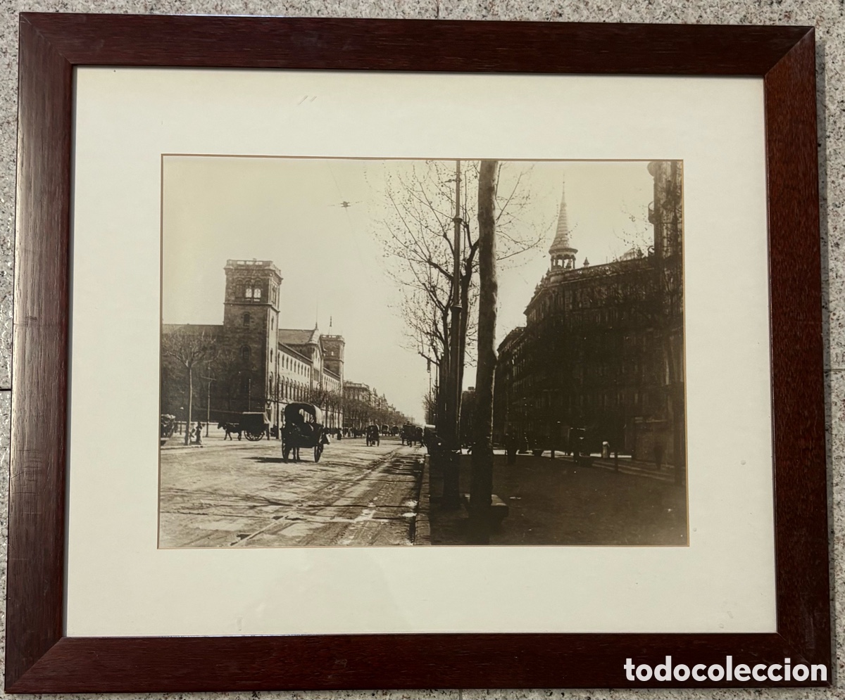 Otros objetos de arte: CUADRO A&Ntilde;OS 70-80. REPRODUCCI&Oacute;N DE FOTO BARCELONA