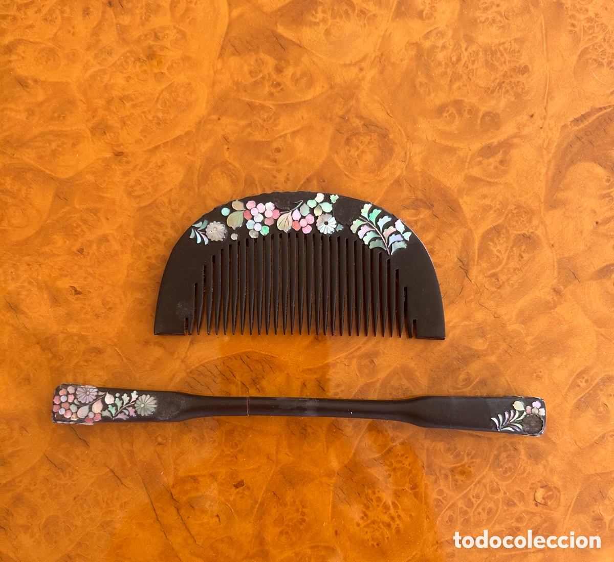 Otros objetos de arte: Horquilla oriental, dos piezas