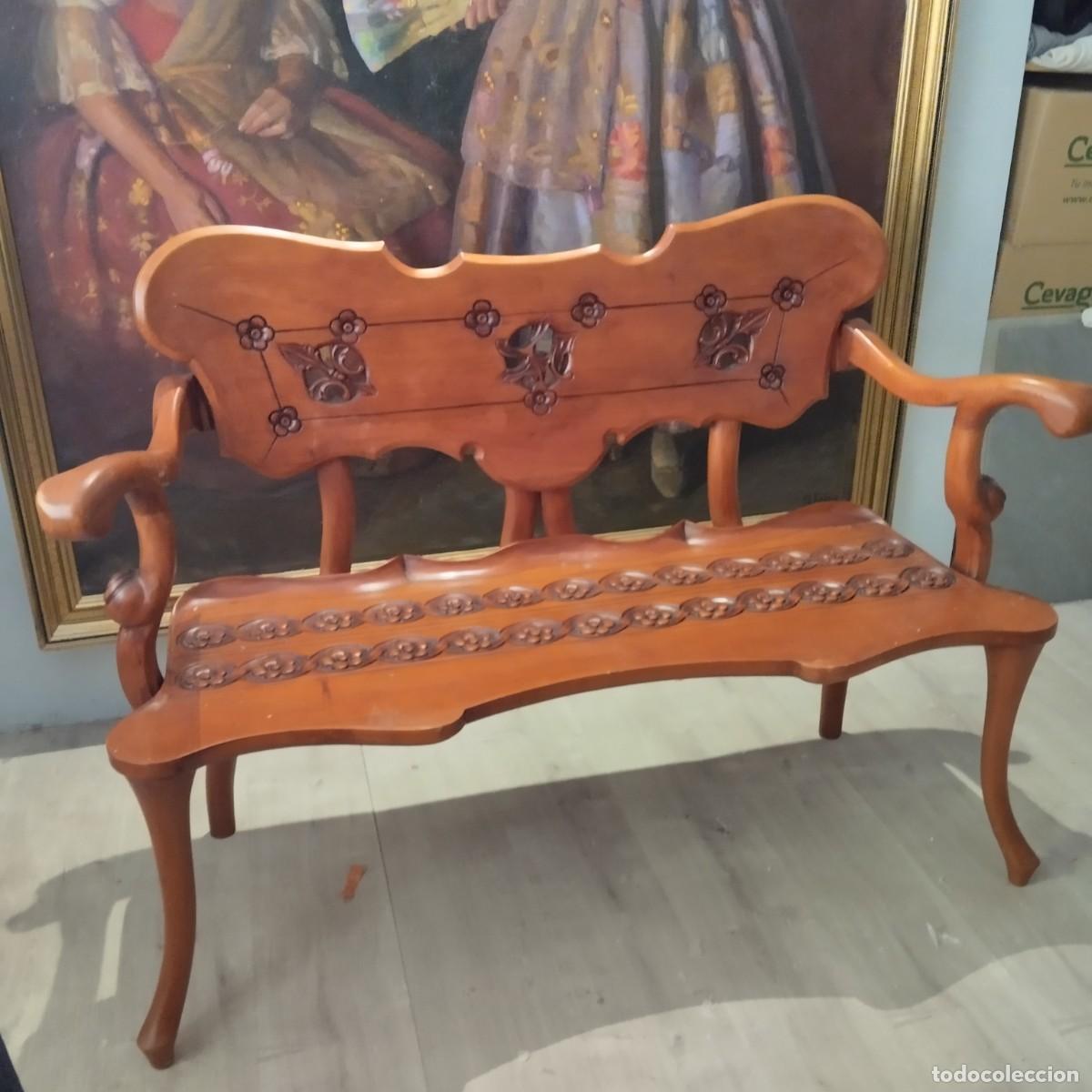 Otros objetos de arte: Banco Calvet de Gaud&iacute;... en Barcelona ... unico y unica !