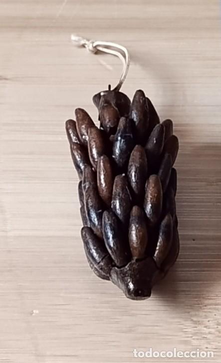 Otros objetos de arte: Miniatura pi&ntilde;a de pl&aacute;tanos hecha de miga de pan - A&ntilde;os 70