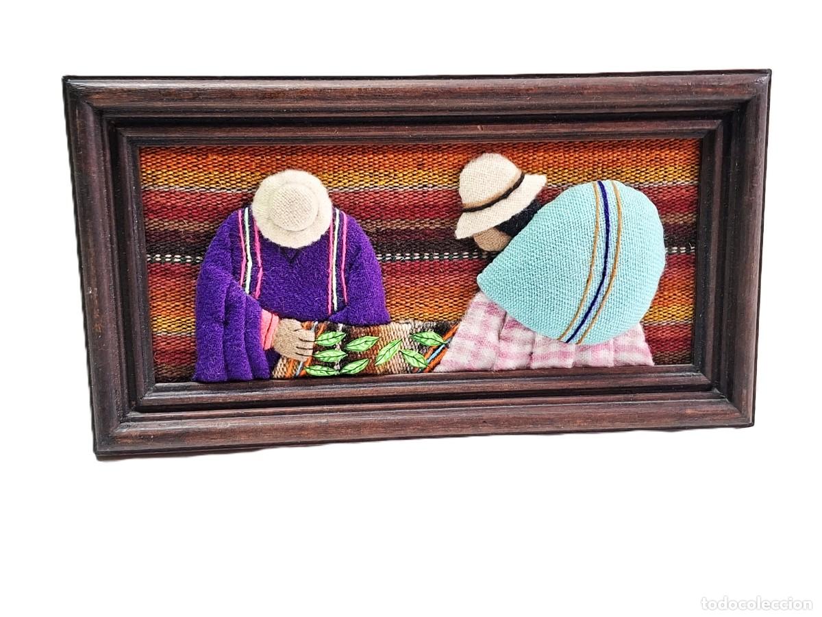 Otros objetos de arte: CUADRO DE ARTESANIA ANDINA EN RELIEVE - TEXTIL TRADICIONAL DE BOLIVIA 26X14 CM.