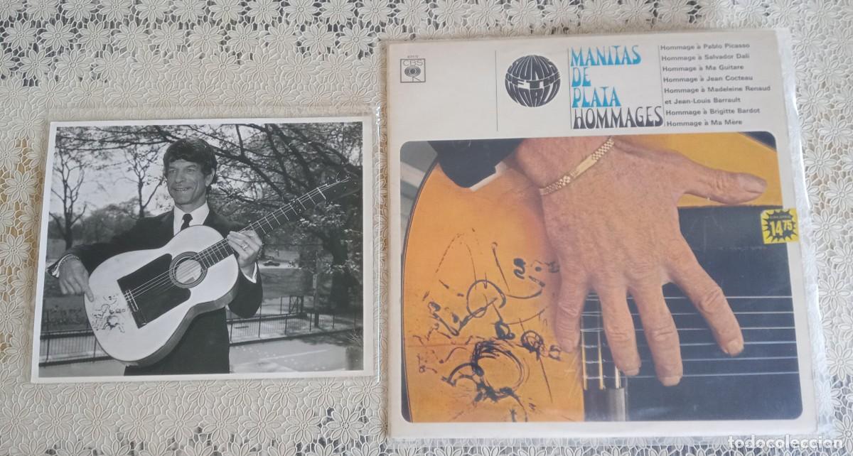 Otros objetos de arte: Manitas de Plata Foto Prensa Original 1967 Guitarra con dibujo Pablo Picasso + Vinilo homenaje Dal&iacute;