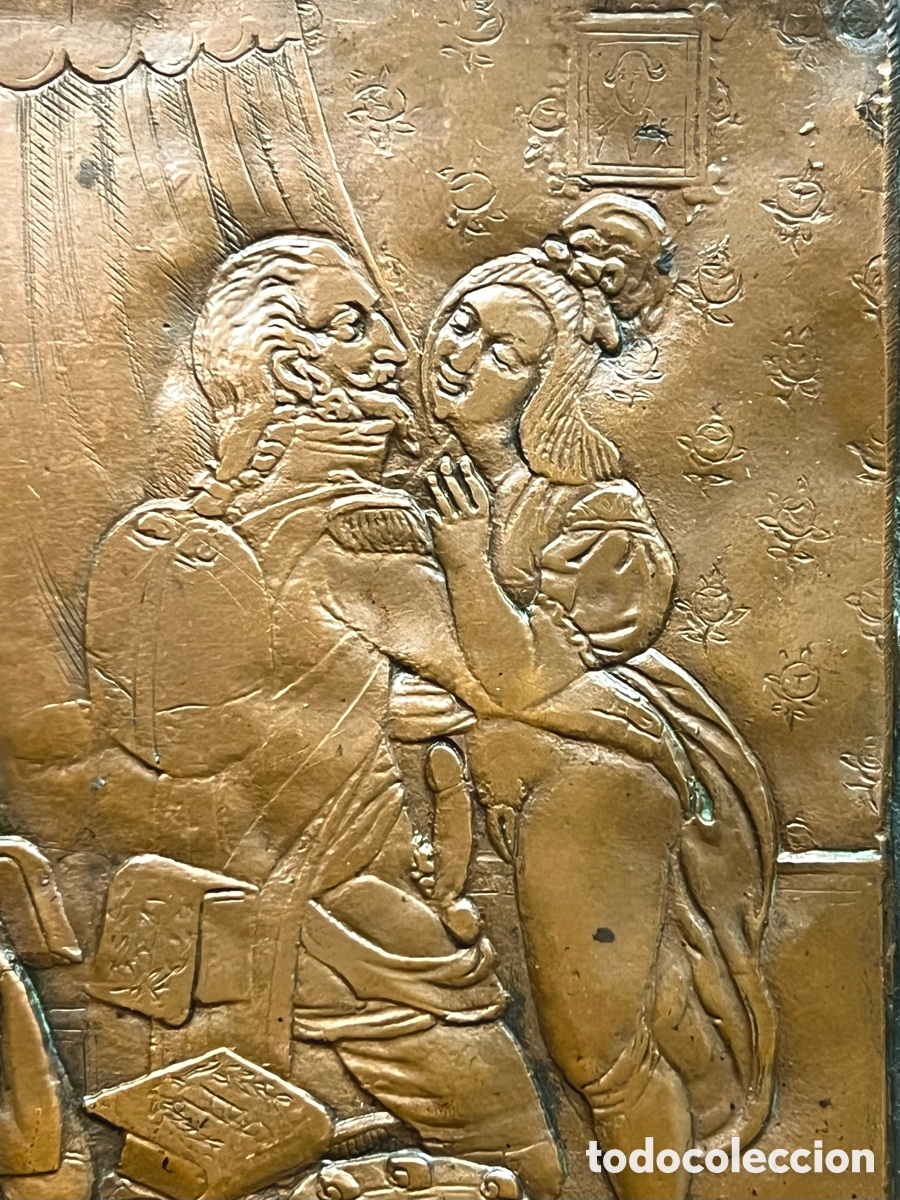 Otros objetos de arte: Escena militar er&oacute;tica, repujada, S.XIX - Foto 5