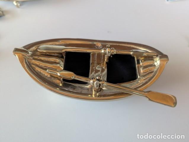 Other art objects: GRAN BOTE AUXILIAR EN BRONCE - REMOS - ARTESANIA NAUTICA EN BRONCE