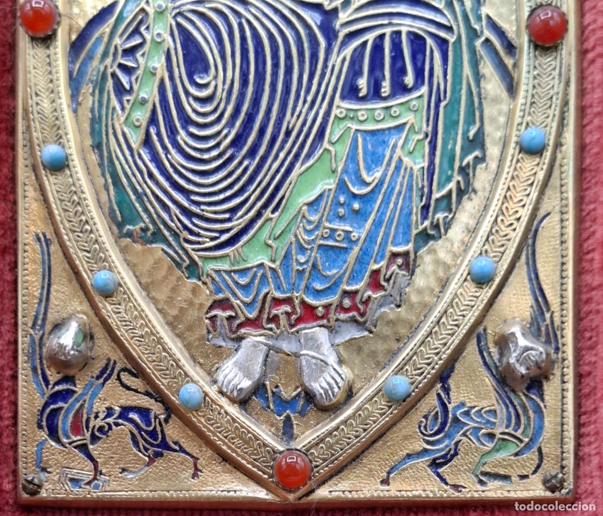 Otros objetos de arte: + REPRESENTACION EN ESMALTE Y BRONCE DE CRISTO EN MAJESTAD DE MORATO - Foto 3