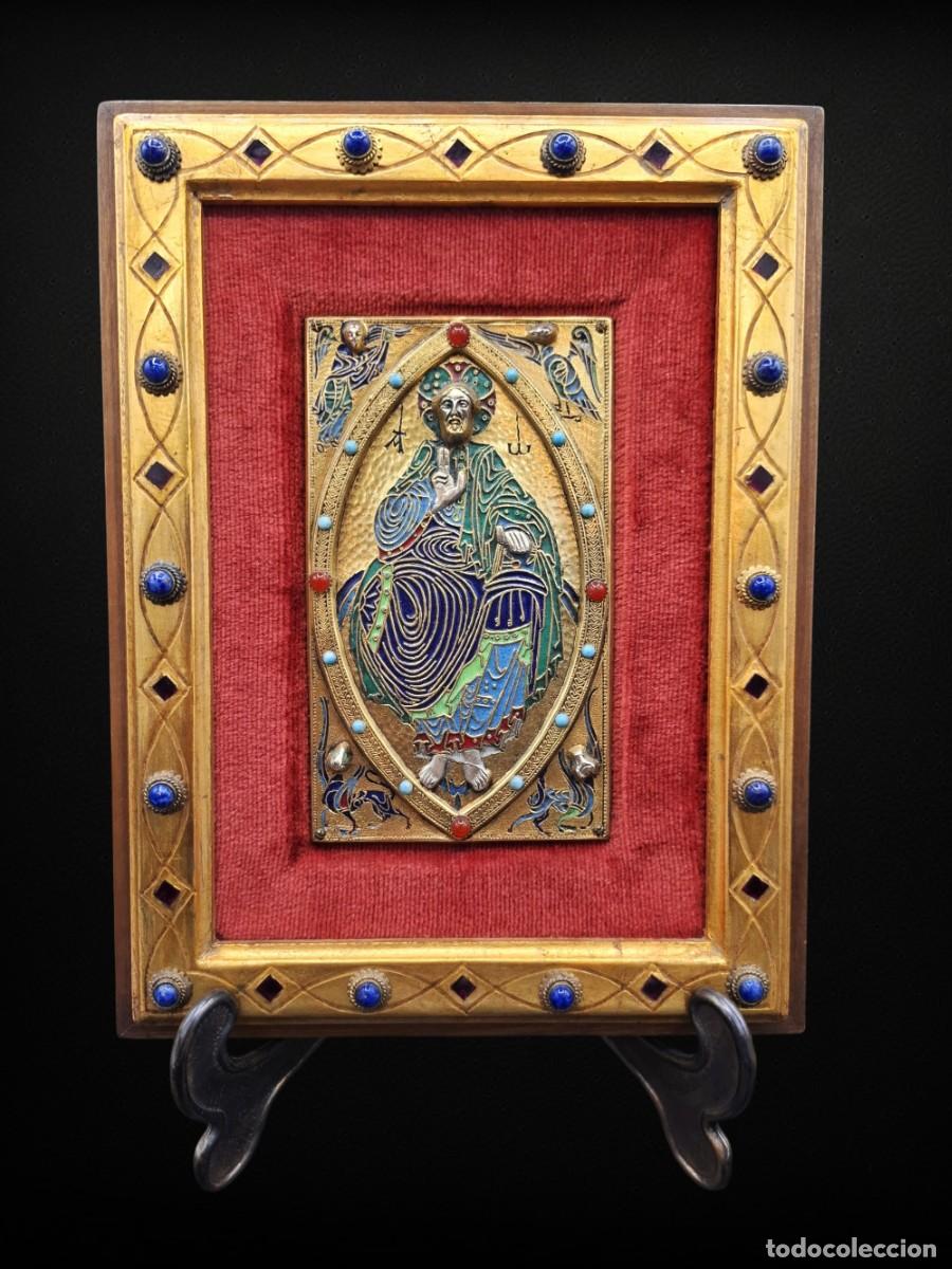 Otros objetos de arte: + REPRESENTACION EN ESMALTE Y BRONCE DE CRISTO EN MAJESTAD DE MORATO