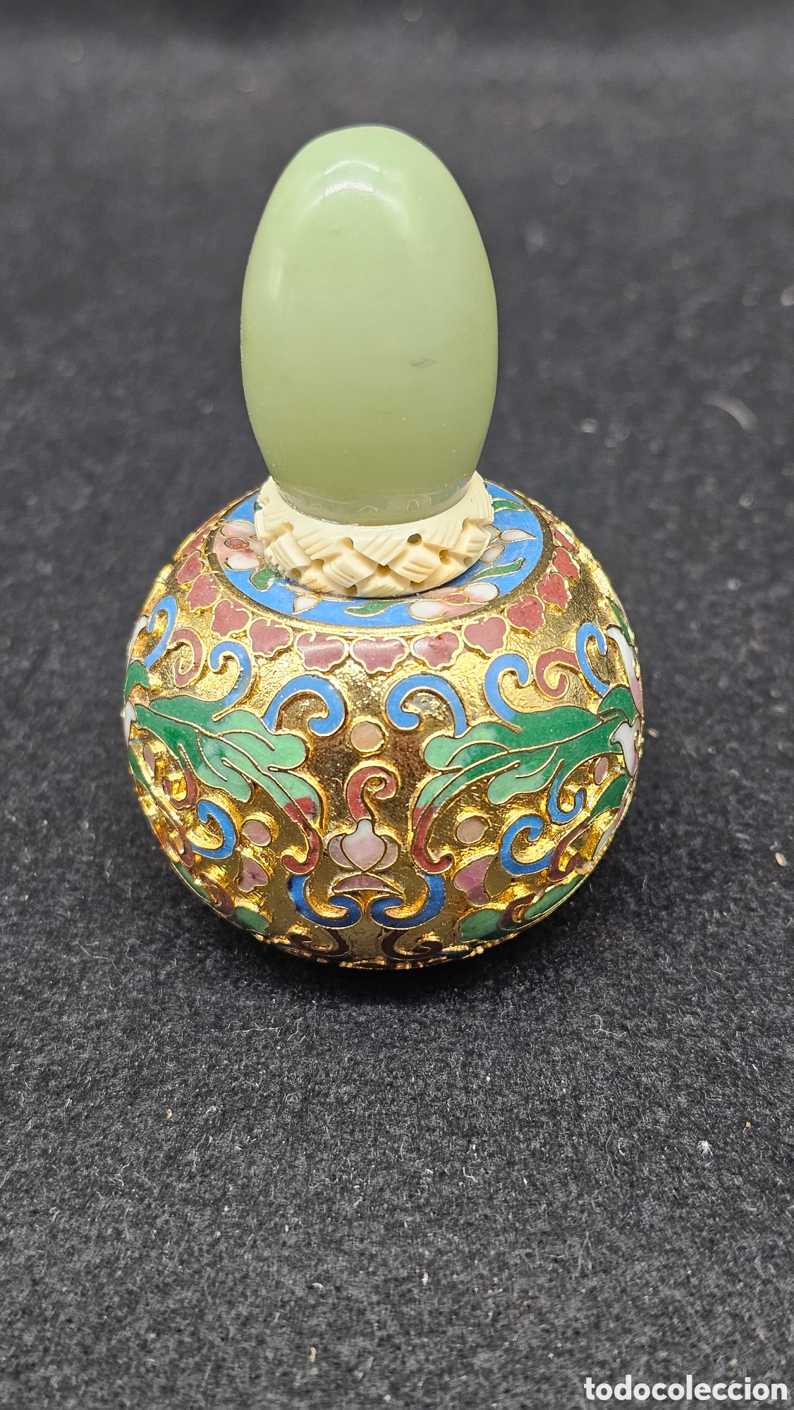 Otros objetos de arte: Decoraci&oacute;n de cloison&eacute; / marfil y jade
