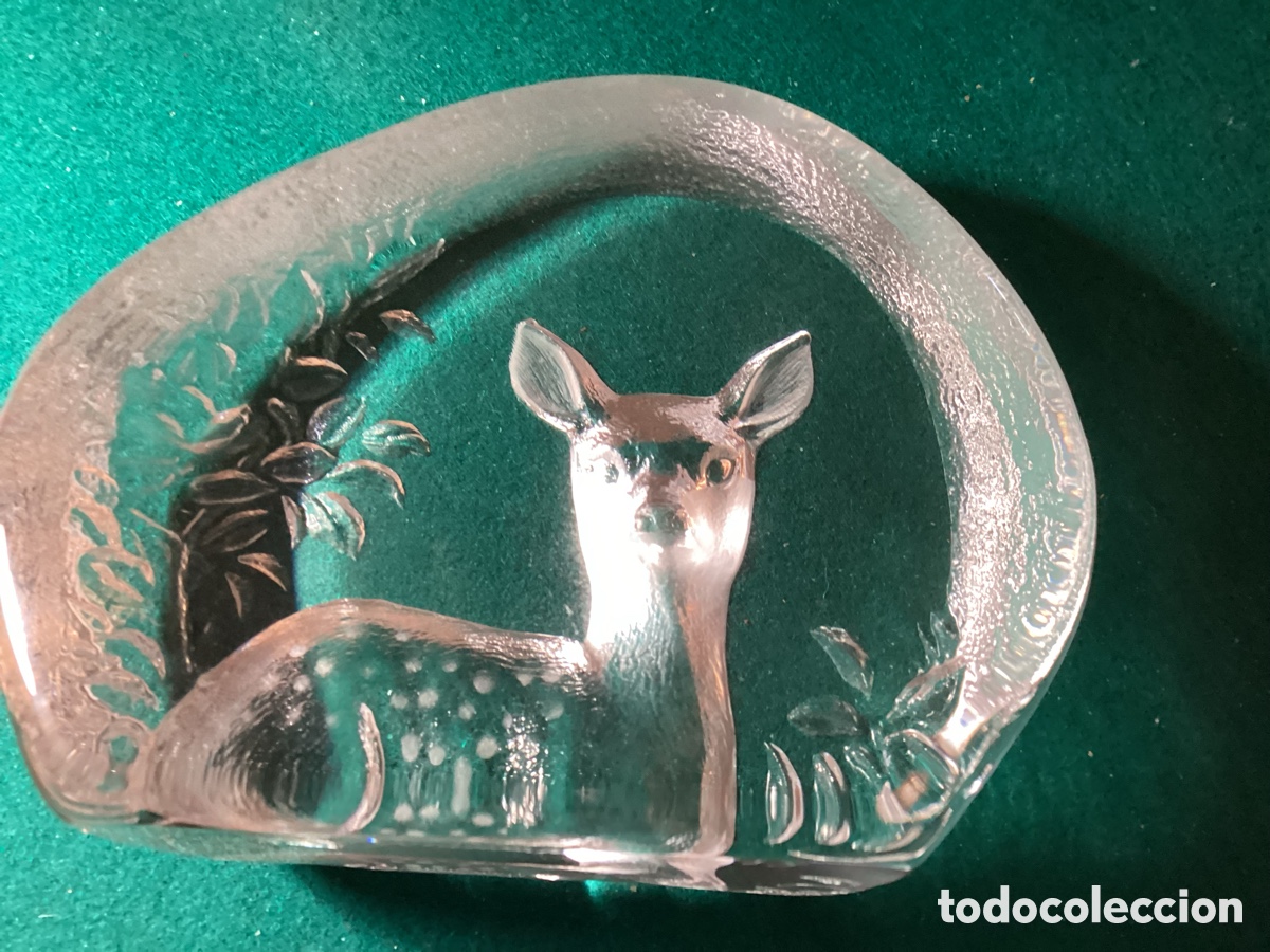 Otros objetos de arte: Cristal sueco de Mats Jonasson de la cristaler&iacute;a M&aring;ler&aring;s