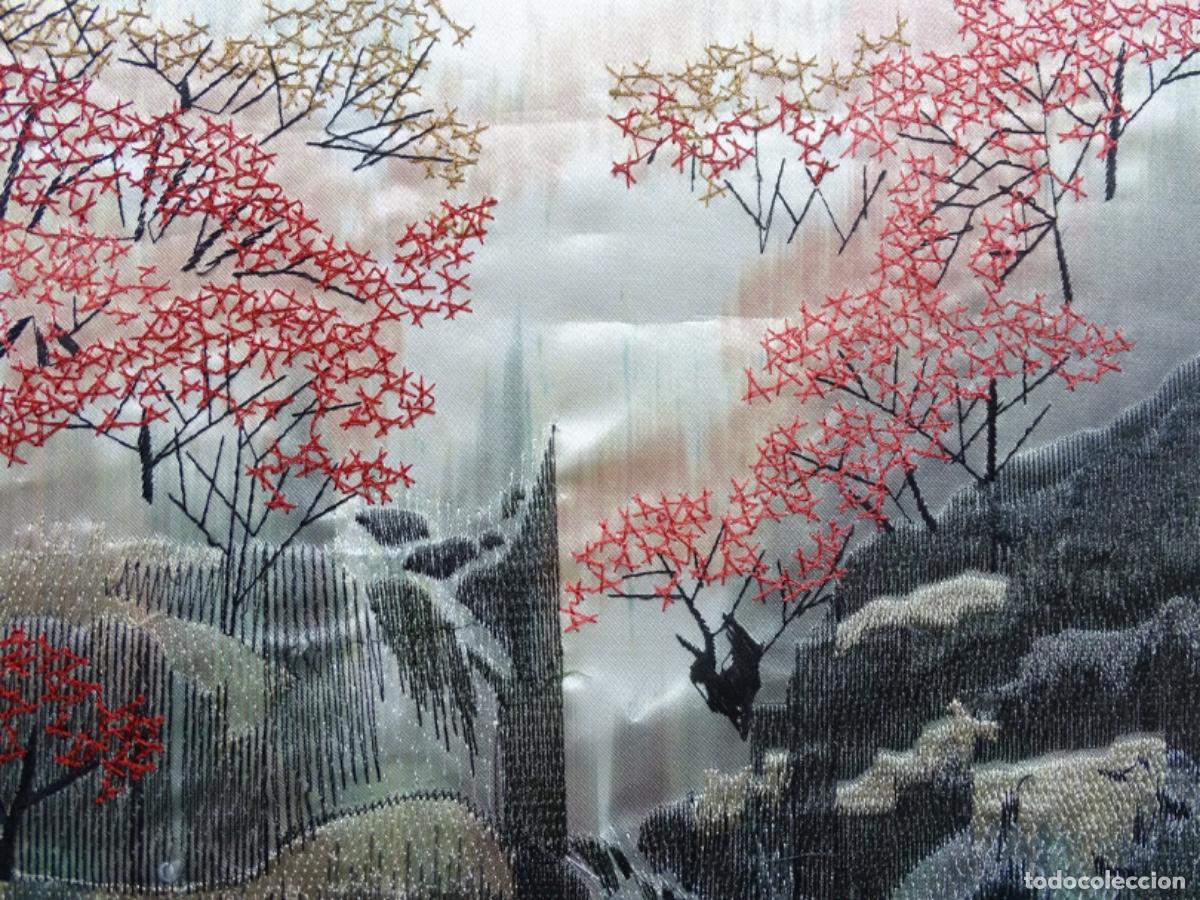 Otros objetos de arte: GRAN CUADRO EN SEDA CHINO BIEN ENMARCADO. - Foto 8