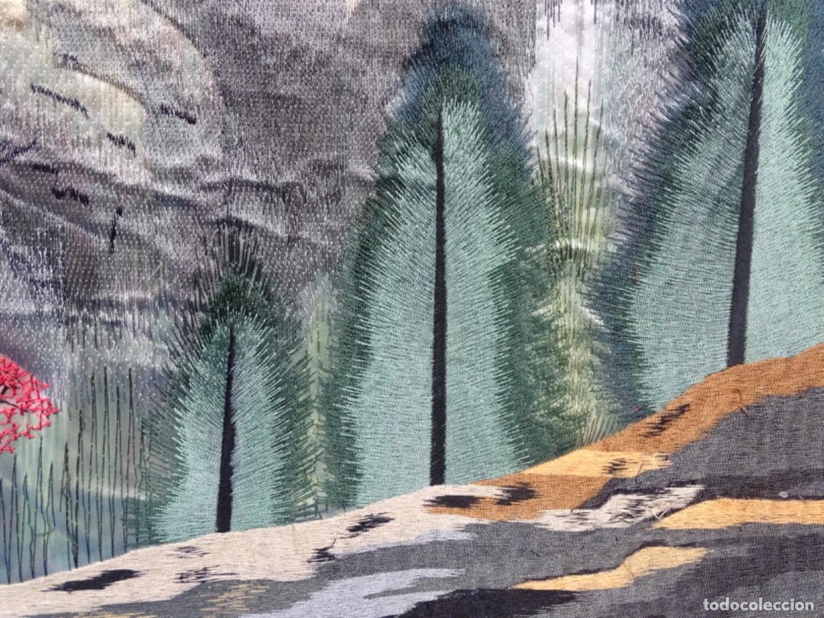 Otros objetos de arte: GRAN CUADRO EN SEDA CHINO BIEN ENMARCADO. - Foto 9