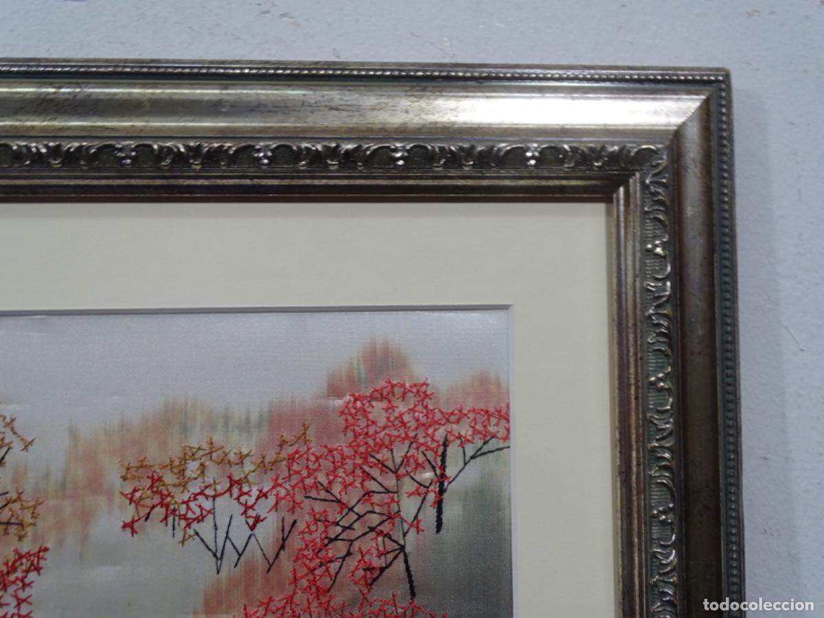 Otros objetos de arte: GRAN CUADRO EN SEDA CHINO BIEN ENMARCADO. - Foto 17