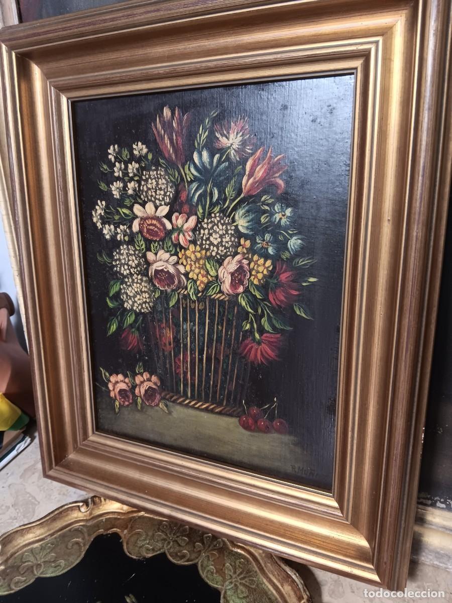 Andere Kunstgegenst&auml;nde: bodeg&oacute;n floral de corte cl&aacute;sico, caracterizado por un ramo silvestre dispuesto dentro de un contened