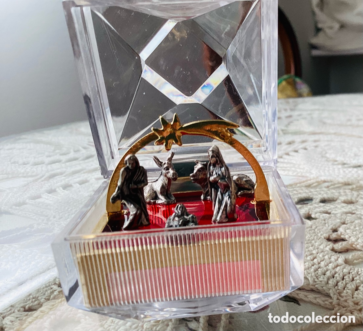 Otros objetos de arte: Nacimiento de metal en miniatura. Nuevo