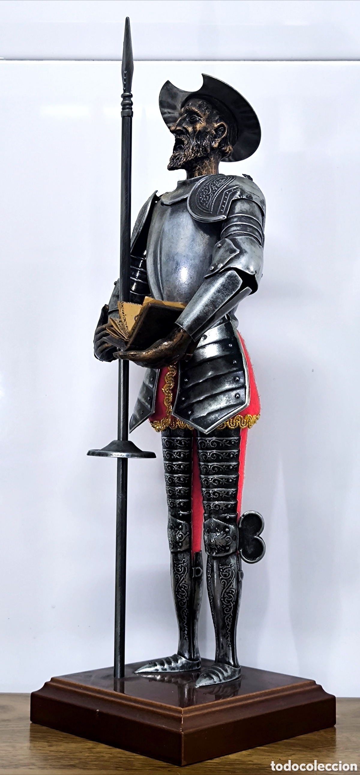 Otros objetos de arte: ESCULTURA DE DON QUIJOTE 40 cm. EN ACERO