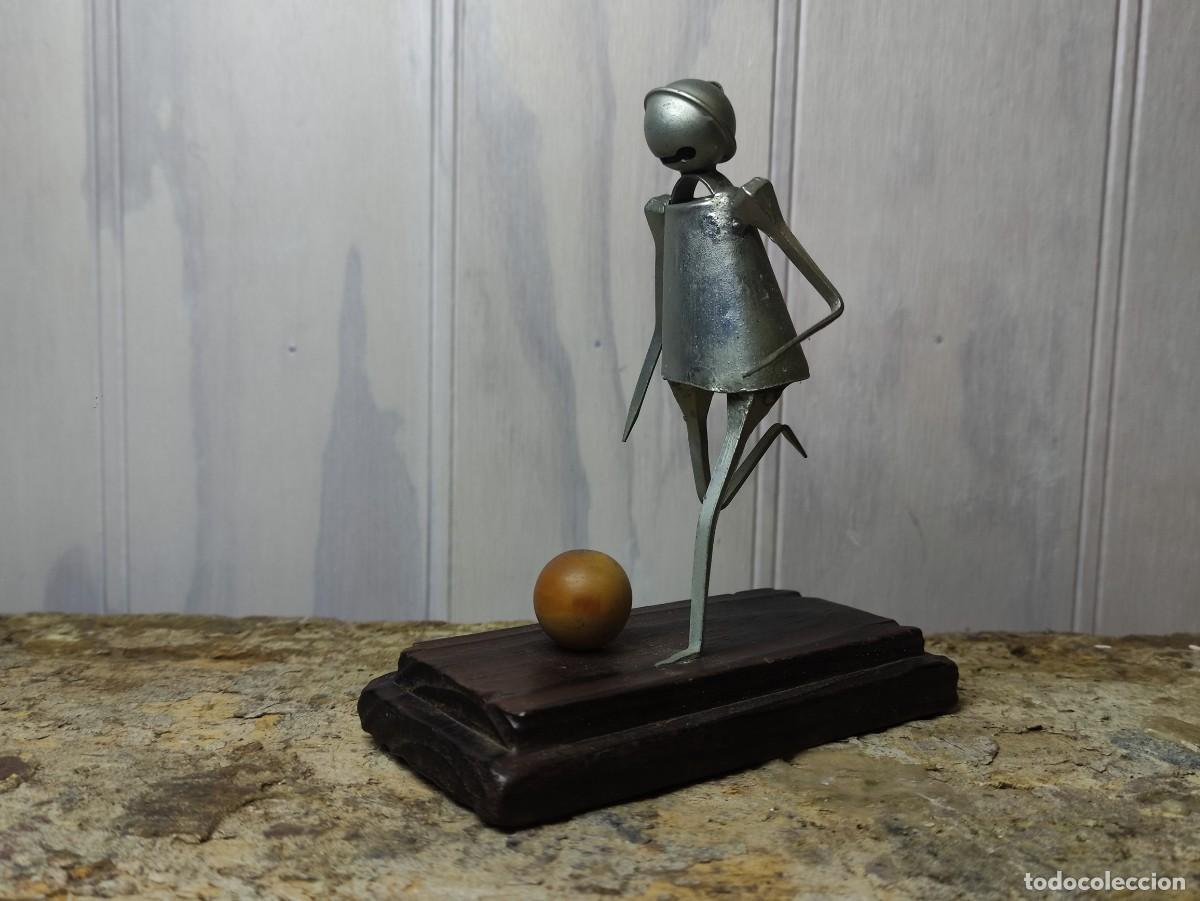 Otros objetos de arte: Escultura Lif Spain, Nail art