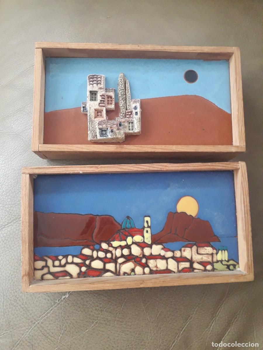 Otros objetos de arte: Azulejos decorativos para colgar. De 22 x 11 cms