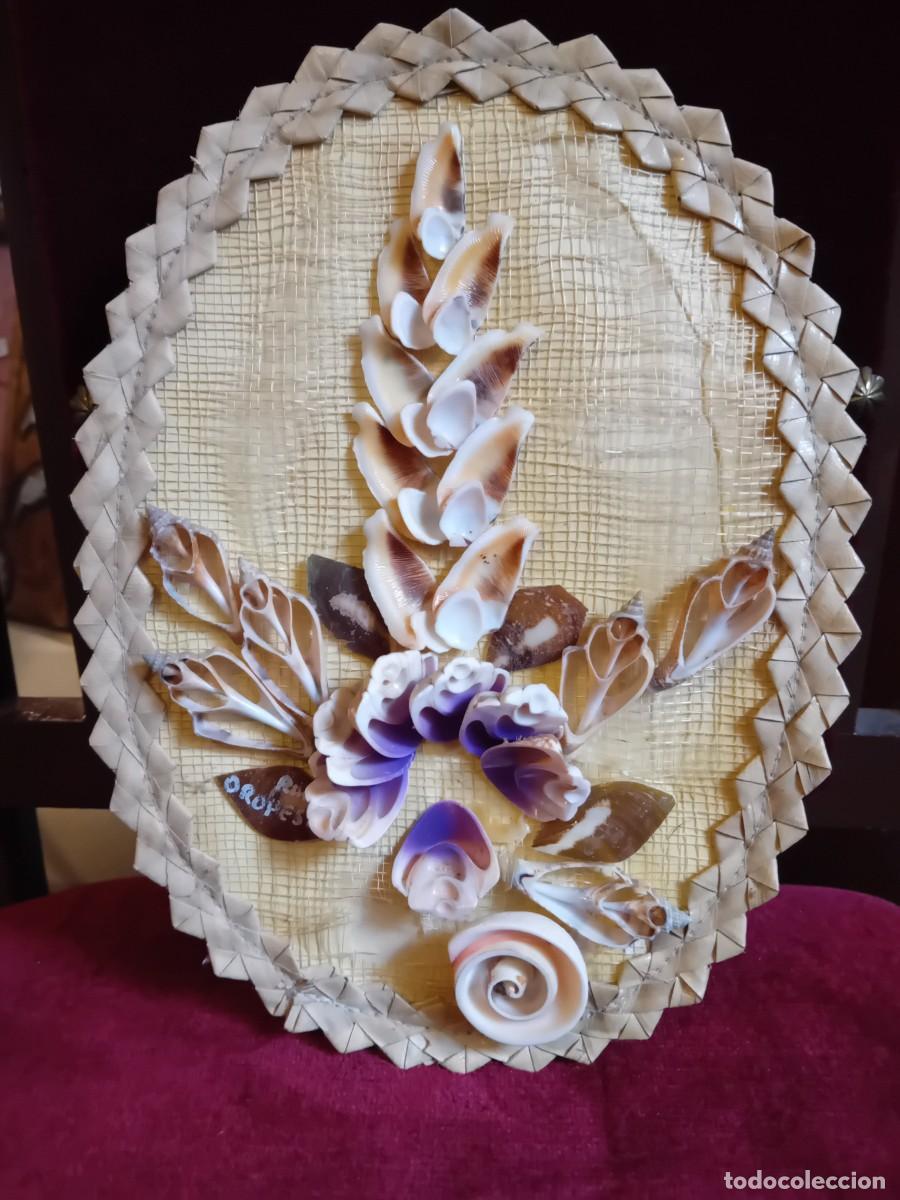 Otros objetos de arte: Flores hechas con restos marinos recuerdo de Oropesa