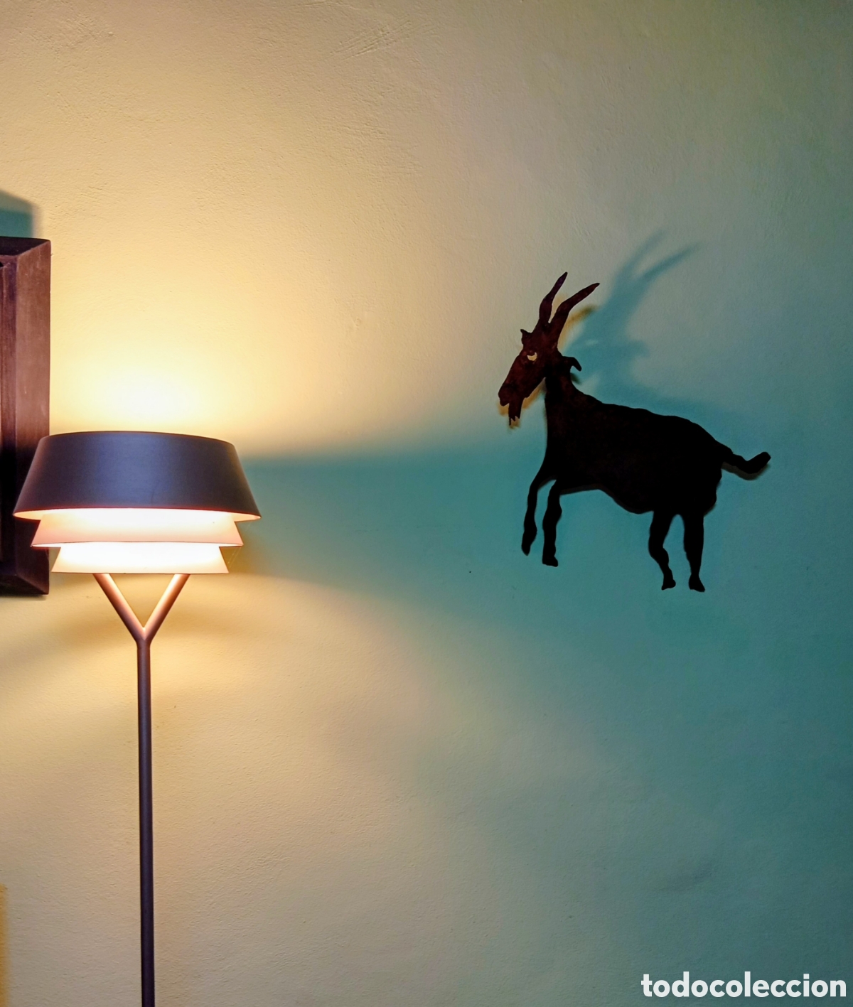 Otros objetos de arte: cabra de hierro.................. - Foto 3