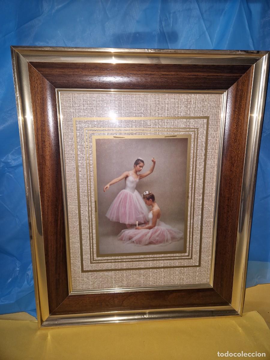 Otros objetos de arte: CUADRO DE BAILARINAS DE ESTILO CLASICO