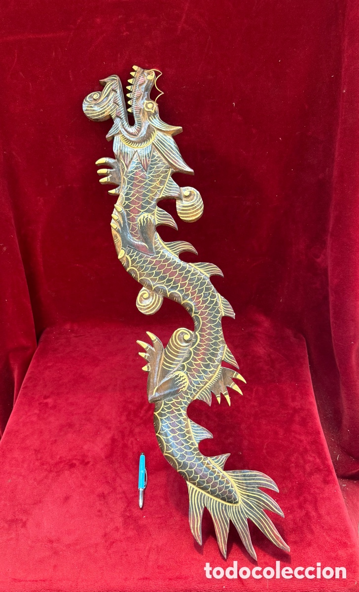 Otros objetos de arte: Bonito y gran Dragon Naga, Birmano,madera,1 m largo