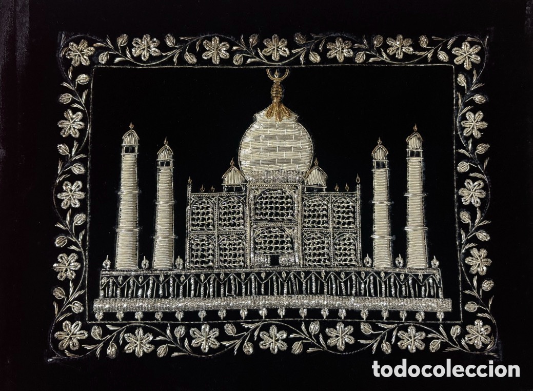 Otros objetos de arte: TERCIOPELO 35x30cm CON HILO PLATEADO TAJ MAHAL ANTIGUO SIGLO XX
