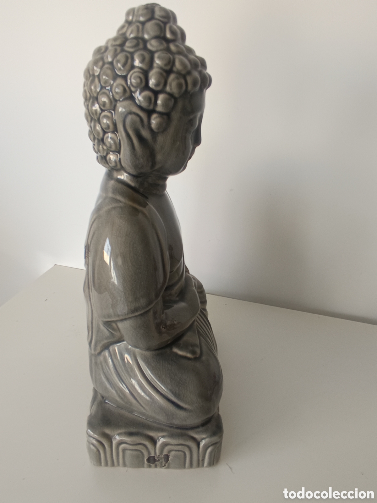 Otros objetos de arte: Gran Buda protector en porcelans gris - Foto 7